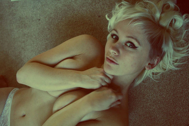 ...; Amateur Babe Blonde Hot Non Nude 
