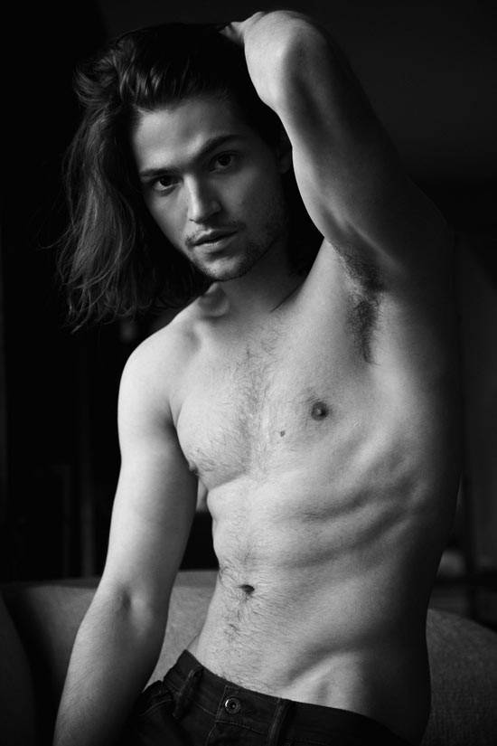 Thomas McDonell.; Men 